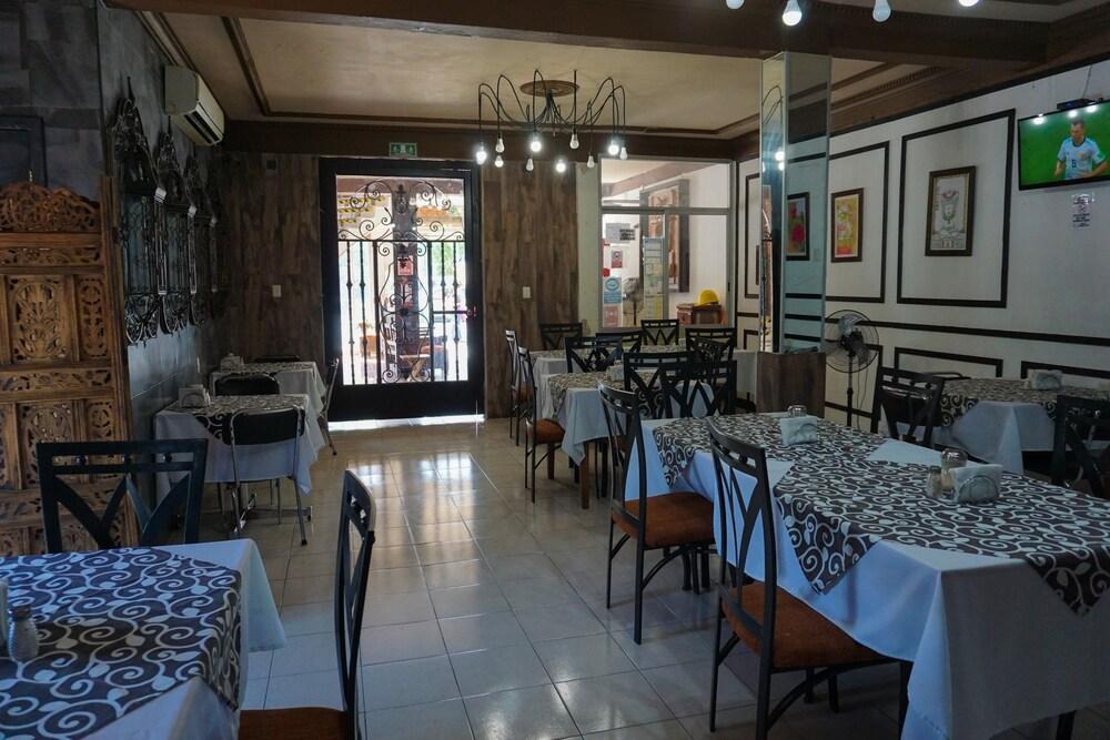 Hotel Real Azteca チェトゥマル エクステリア 写真